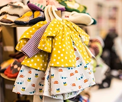 Vêtements pour bébé et enfants